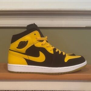 Air Jordan 1 New Love Men's Yellow and Black Sneakers